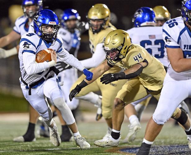 LampeterStrasburg vs. McDevitt District 3 Class 4A football