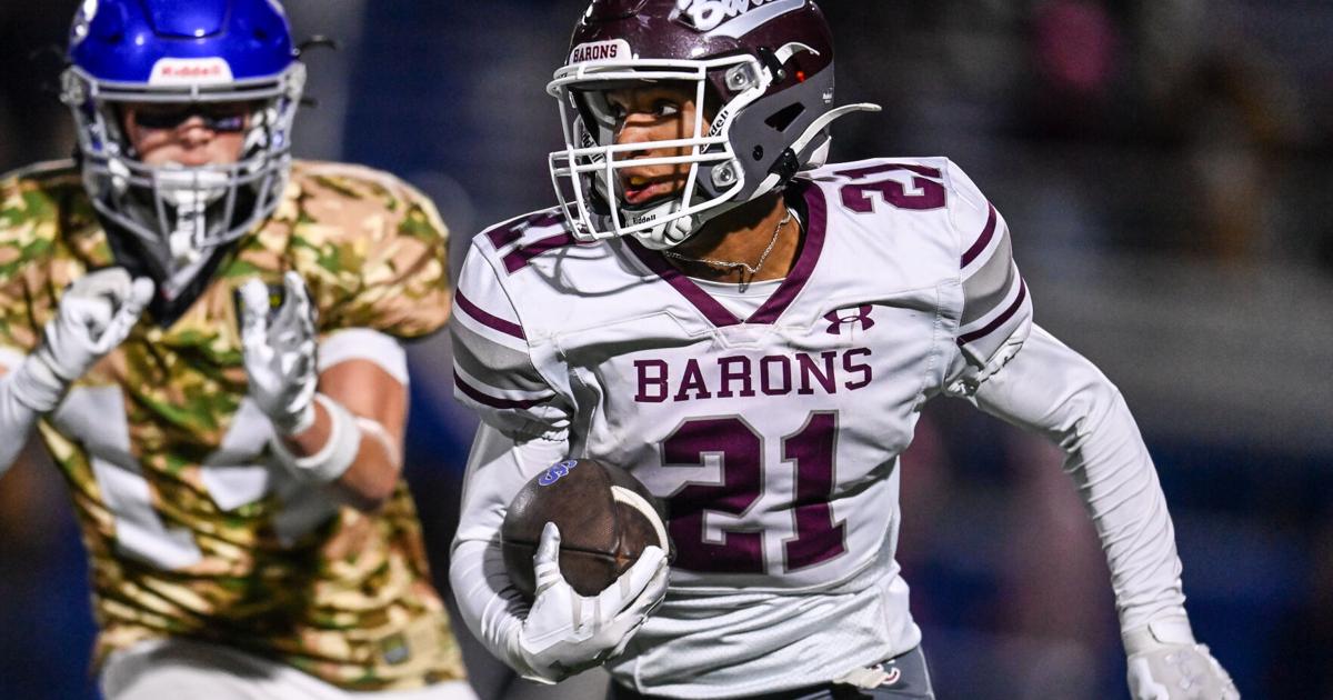 Top individual performances through L-L League football Week 9 games