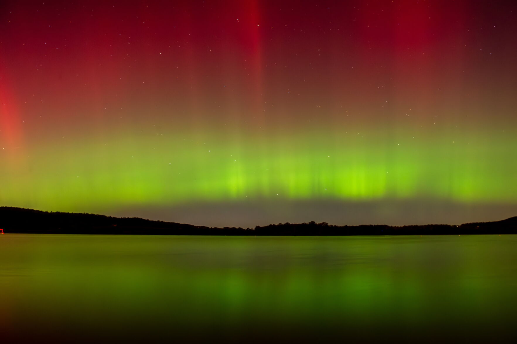 Blaine Viewfinder northern lights