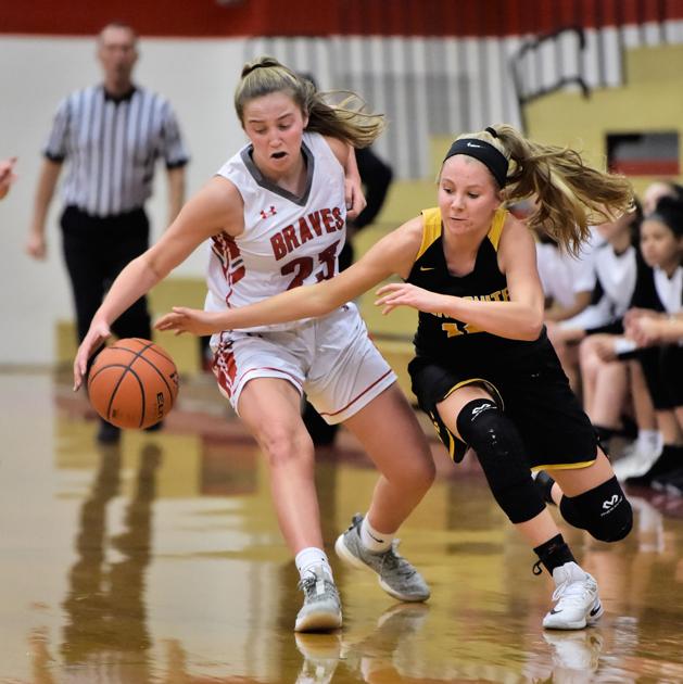 Pequea Valley Girls Top Lancaster Country Day Keep Pace With Lancaster Mennonite In L L Section Five Hunt Girls Basketball Lancasteronline Com