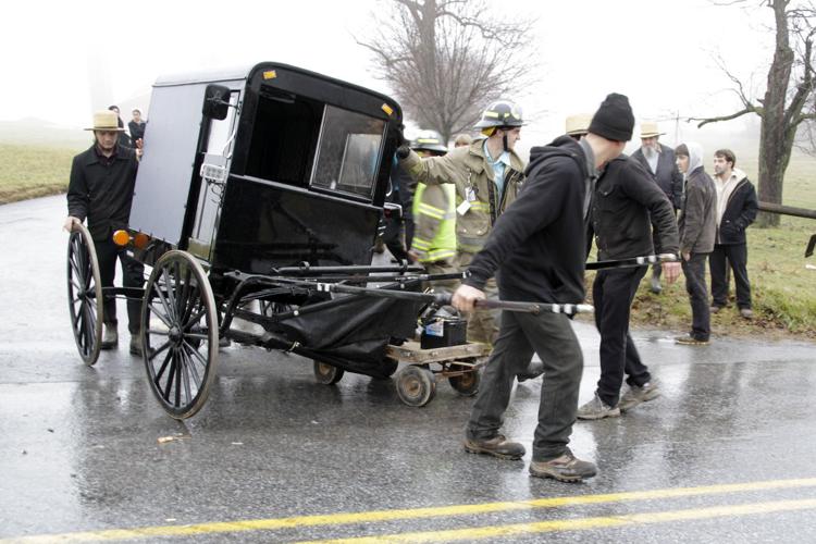 2 injured in horse and buggy/minivan crash | Local News ...