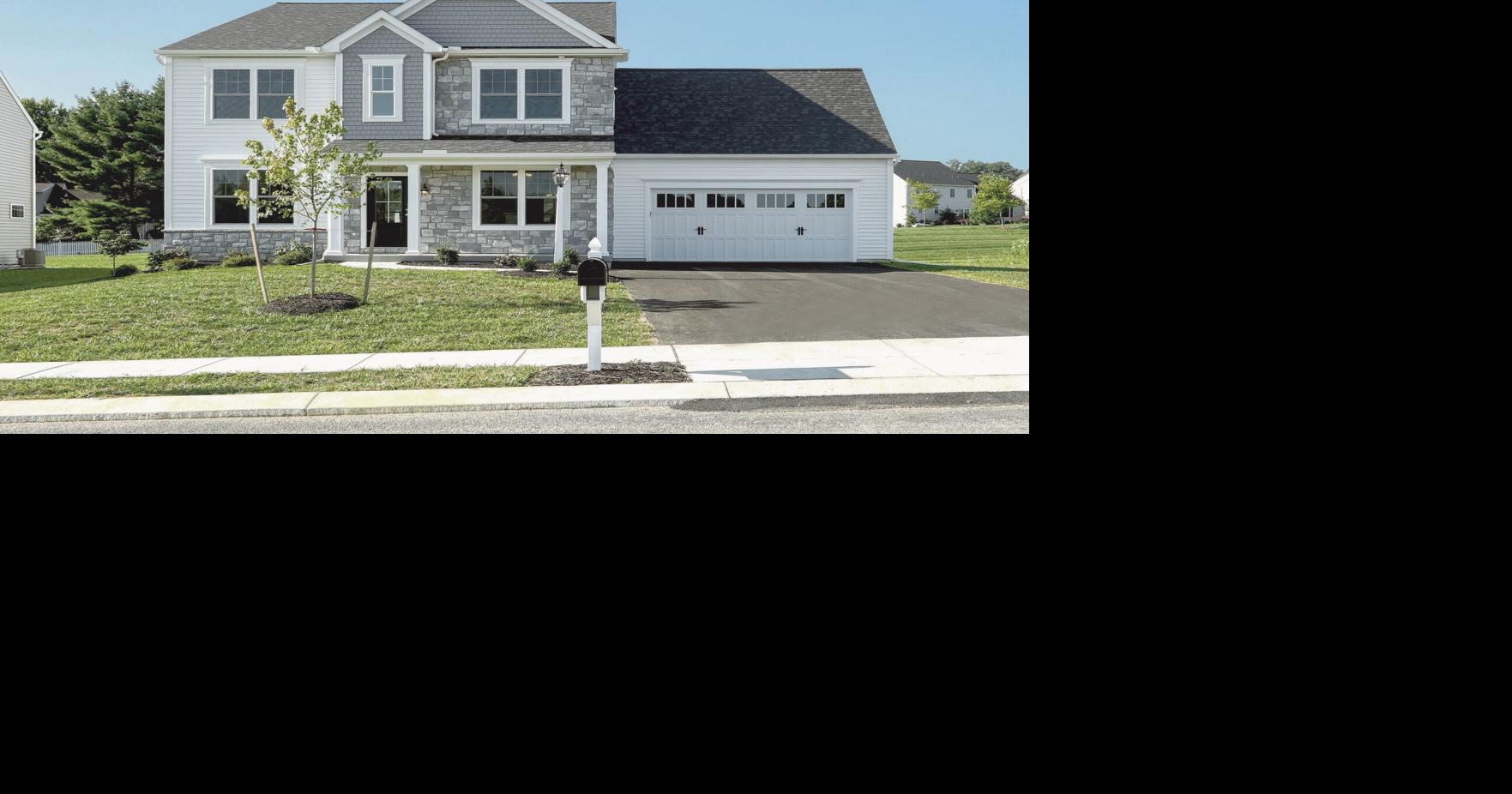 RE8 1405 Windemere Lane.jpg