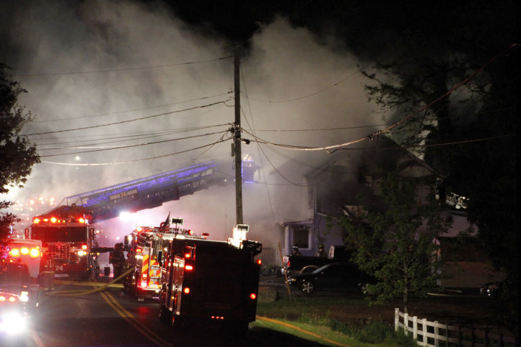 Newspaper carrier discovers 2alarm house fire in Mount Joy Township