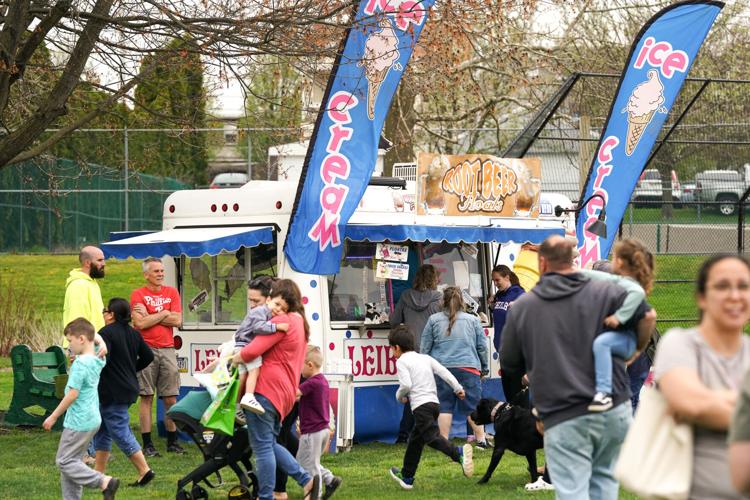 Terre Hill hosts Easter egg hunt [photos] Entertainment