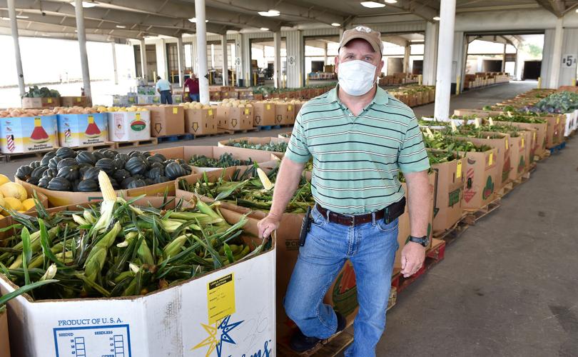 A day at Weaverland and Leola produce auctions [photo slideshow