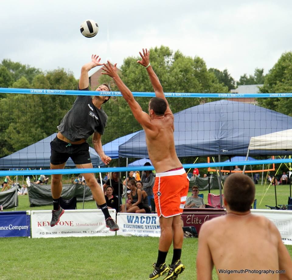 The Original Tournament Flex 1000 High Quality Outdoor grass and beach  Portable Volleyball Net System