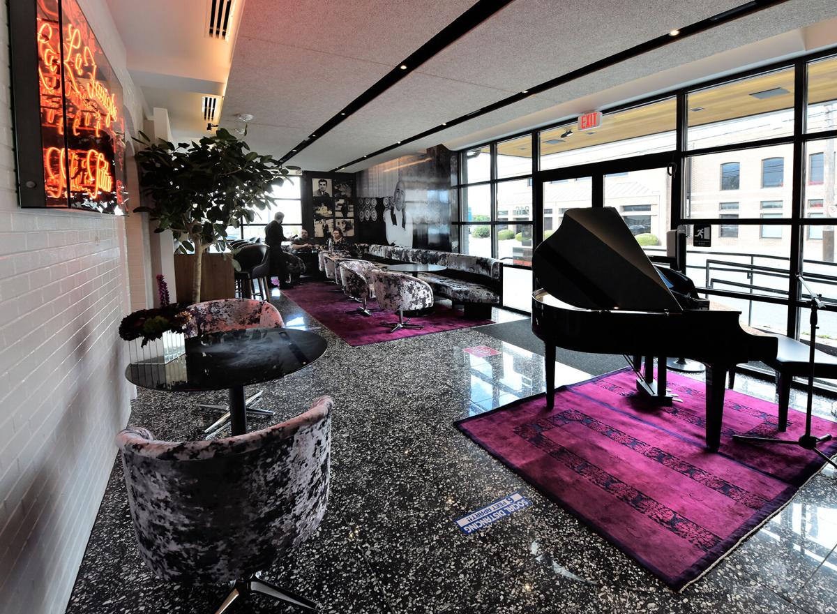 Lombardo's restaurant reopens in Lancaster city after 2Mplus