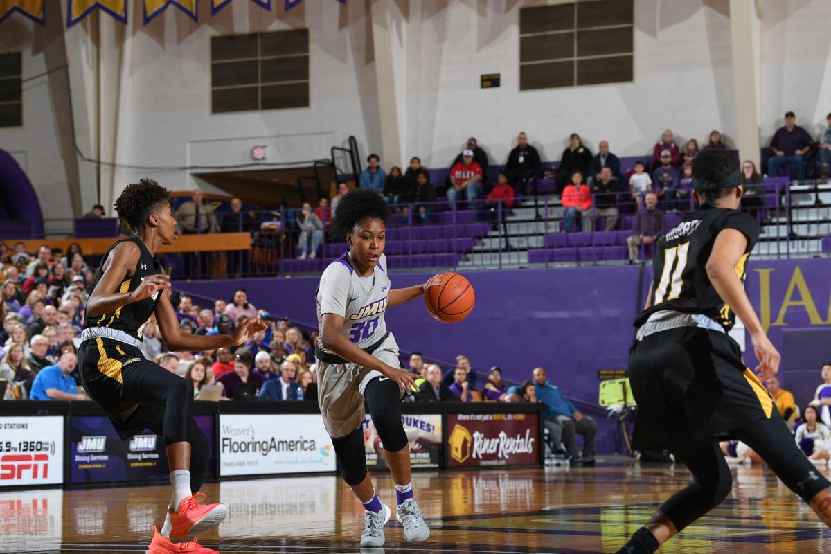 L L League Product Kiki Jefferson Named Caa S Top Rookie Sports