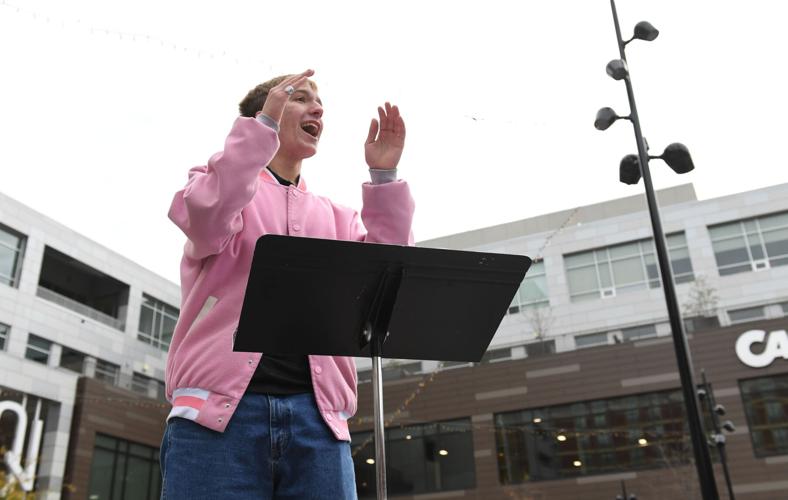 'Hallelujah Chorus' flash mob [photos] Entertainment