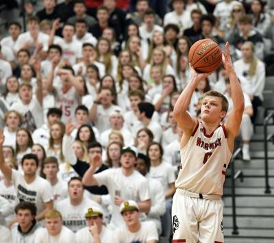 Krall Drains 7 3 Pointers Off Bench To Propel Warriors Over