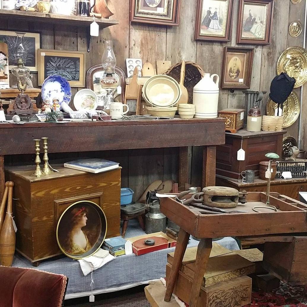 treasure-hunt-antiques-extravaganza-comes-to-adamstown-this-weekend