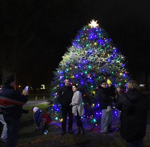Lititz lights tree during Christmas in the Park 2018 [photos] Life