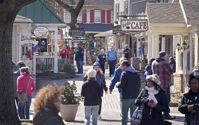 Perfect Pots Heritage Gallery Outdoor Art Open At Kitchen Kettle