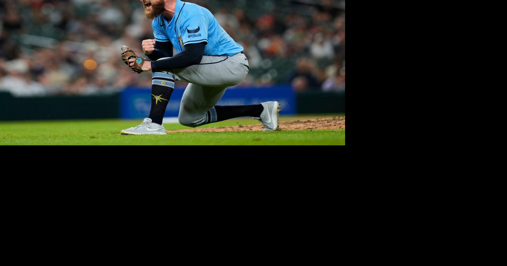 Cal Raleigh's 3-homer night powers Mariners, snaps Phillies' 9-game win streak By The Associated Press Aug 25, 2026