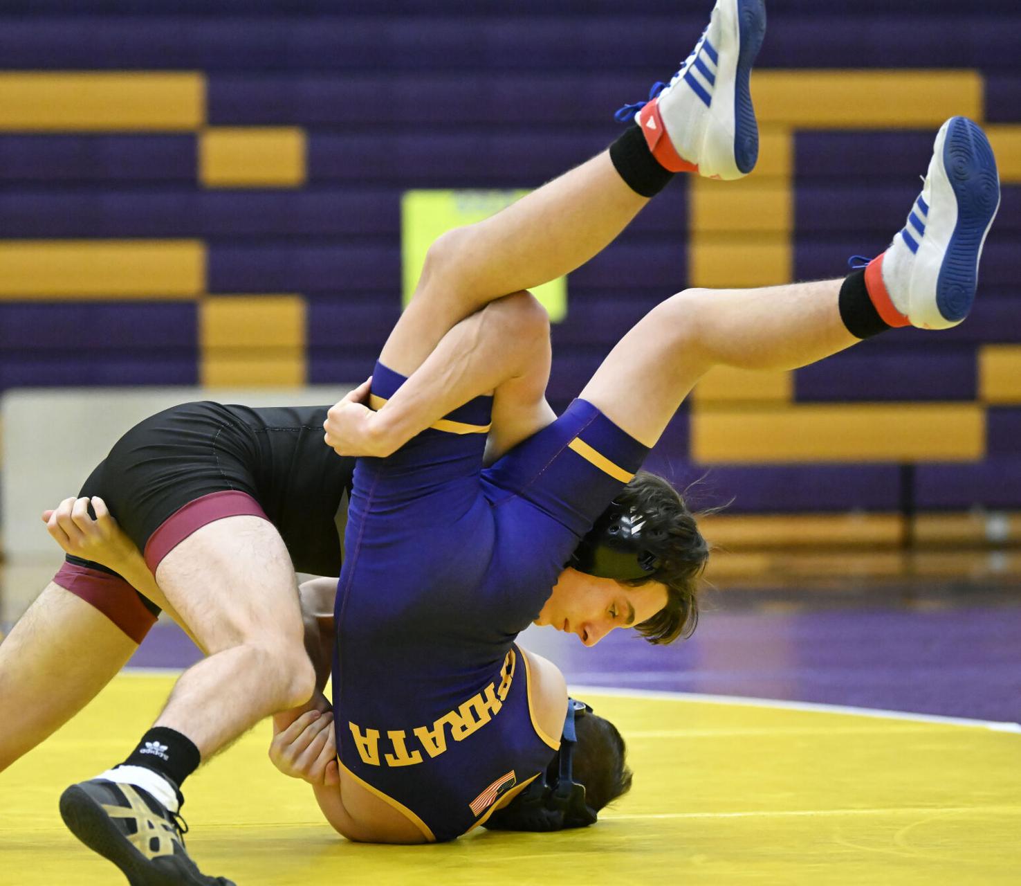 Conestoga Valley wrestlers hold off Hempfield score key L L League