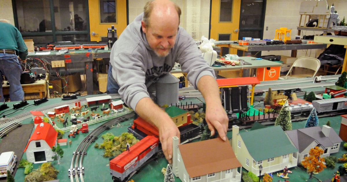 Library Train Display All aboard: holiday train display returns to Elizabethtown Public ...