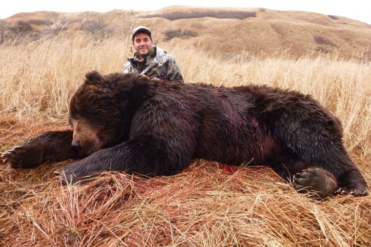 Giant bear shot in Alaska by Lancaster hunter Outdoors