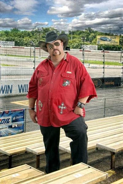 Colt ford working on