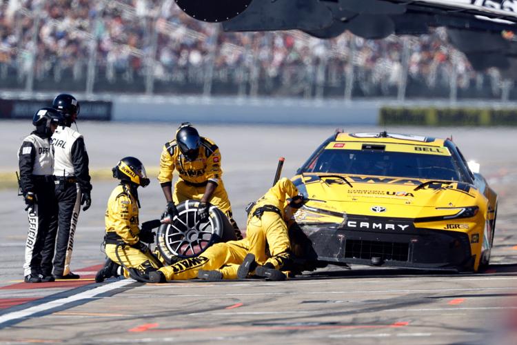 Car Racing Assets Kyle Larson extends Chase points lead with first NASCAR win at ...