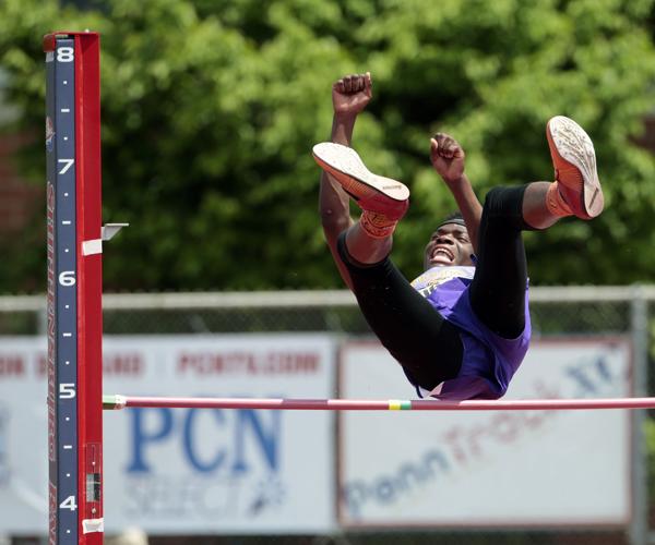 PIAA silver for Ephrata's Tyler Shue, Penn Manor's Taraje Whitfield on final day of state track