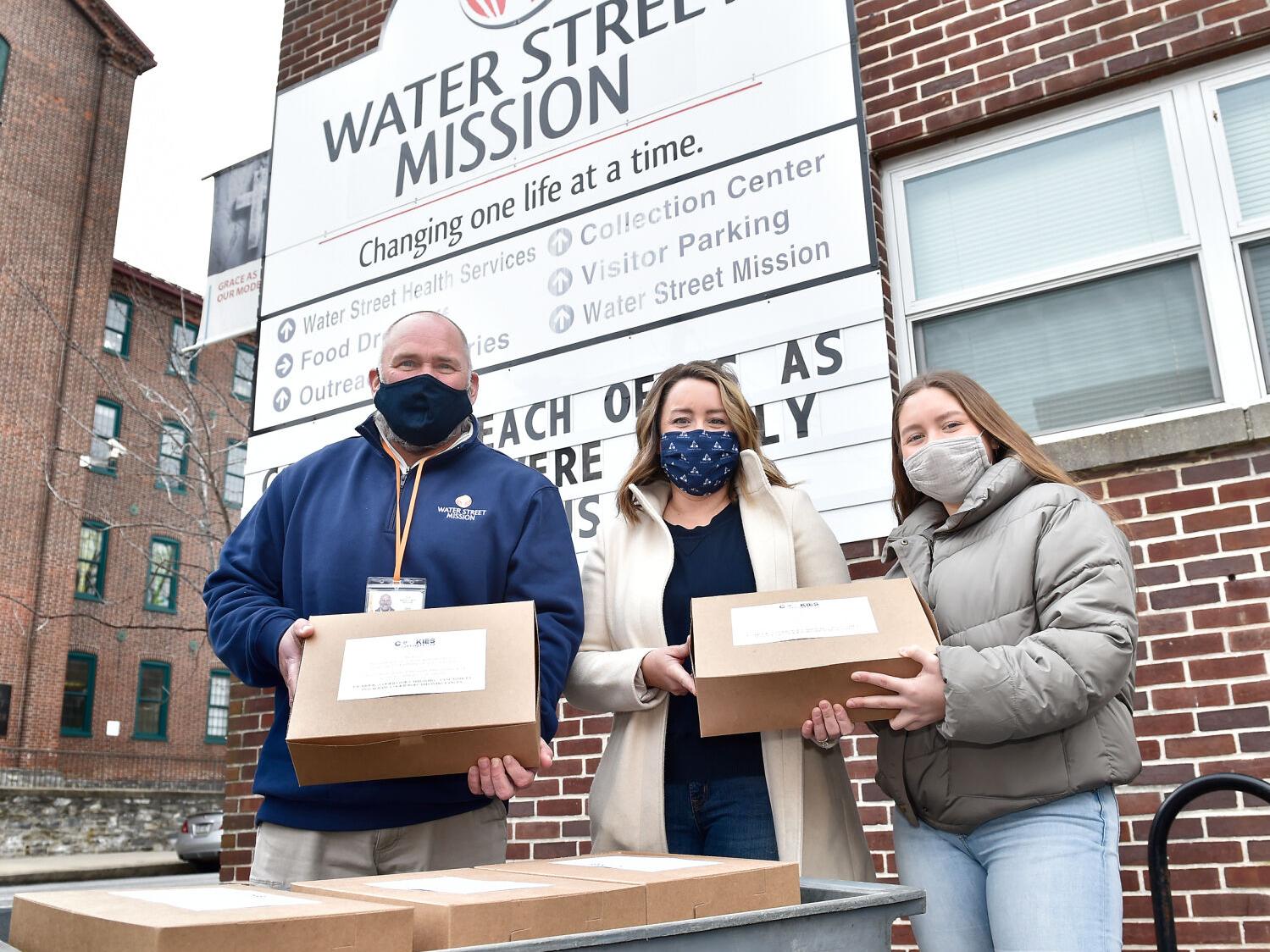 Lancaster chapter of Cookies for Caregivers delivers sweet treats to frontline workers - Vimarsana News