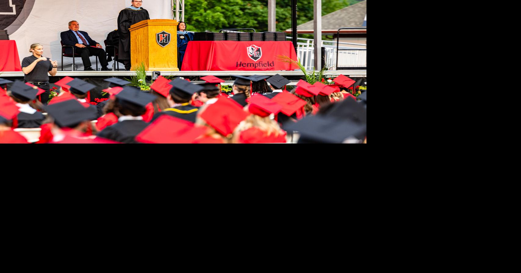 060325HempfieldGraduation-12.jpg