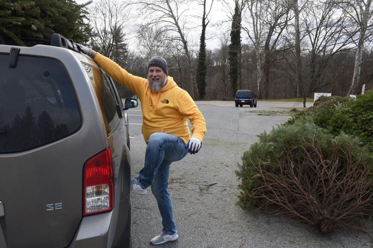 Christmas trees turned into mulch [photos] Local News
