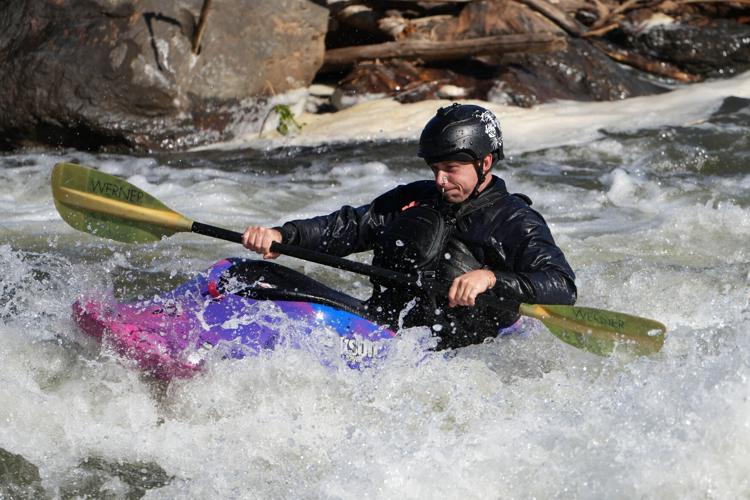 Whitewater Rodeo Participants shoot the rapids during Holtwood Whitewater Rodeo [photos ...