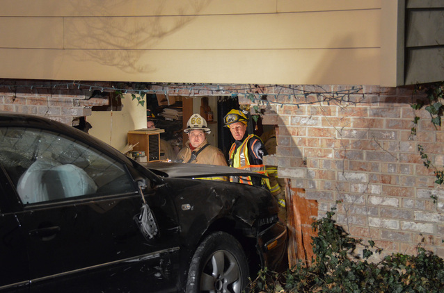 Car crashes into Lancaster Twp. home | News | lancasteronline.com