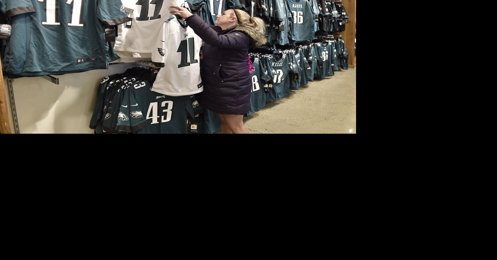 Fans stock up on Eagles gear in Lancaster County to celebrate