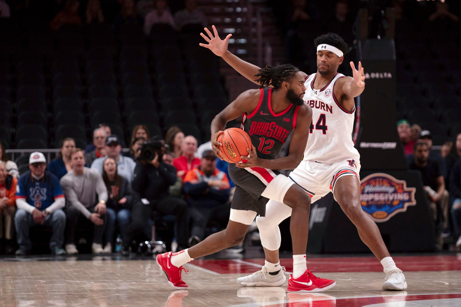 Johni Broome's Double-double Sends No. 2 Auburn To A 91-53 Win Over ...