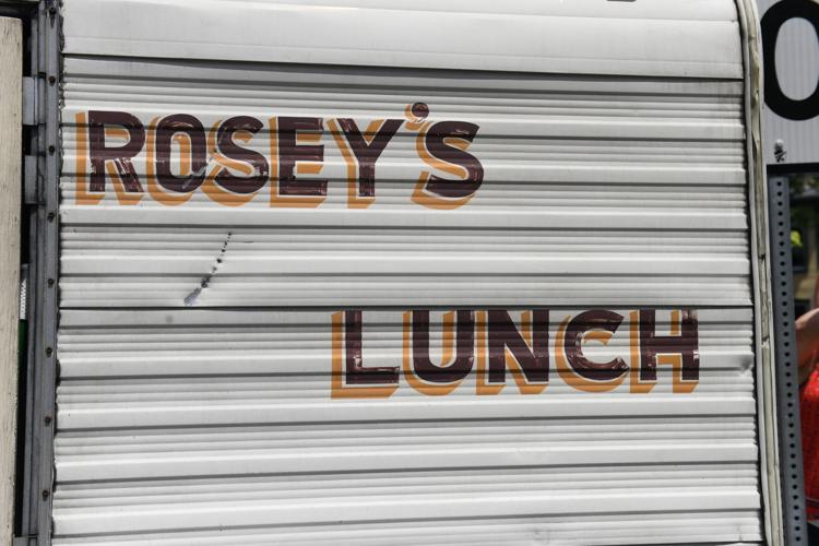 Roseys Lunch 003.jpg