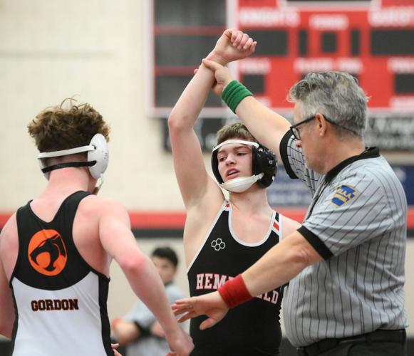 Class 3A wrestlers face final step toward states at District 3/South ...