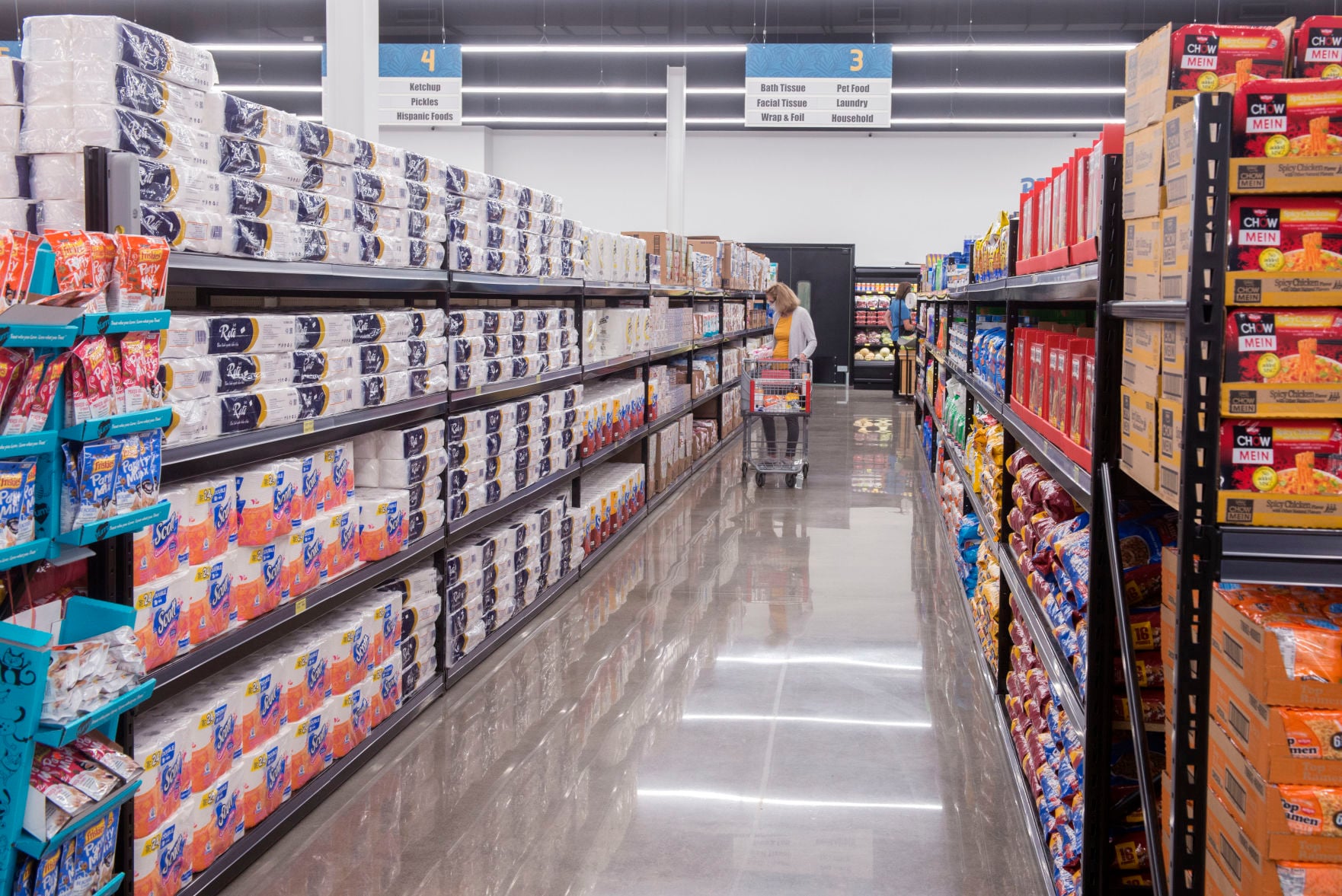 Treasures Markets opens in Lancaster city with discount groceries, closeout  merchandise | Local Business | lancasteronline.com