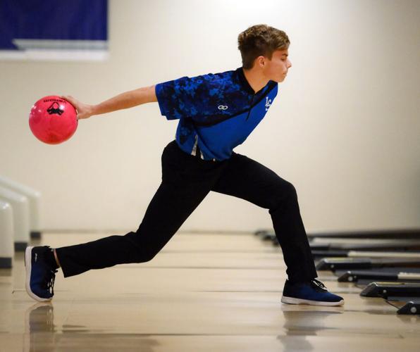 Lancaster Mennonite vs. Lampeter-Strasburg - L-L league bowling