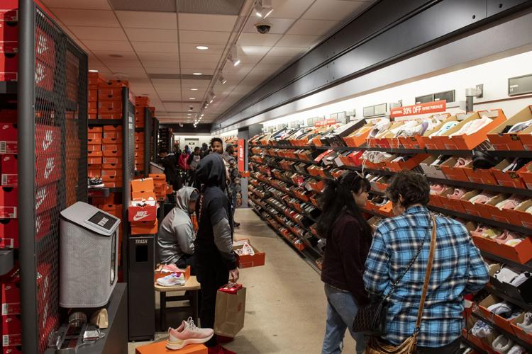 Shoppers hunt for deals for Black Friday in Lancaster County [photos