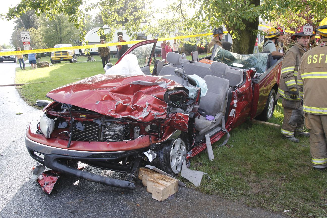 Police say pickup truck pulling horse trailer crossed center line ...