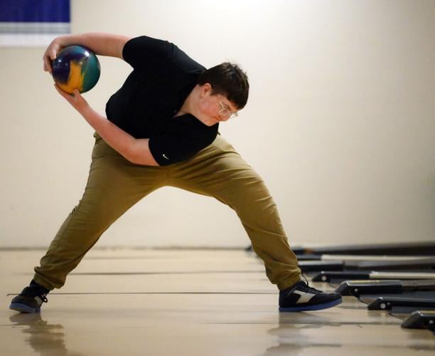Lancaster Mennonite vs. Lampeter-Strasburg - L-L league bowling