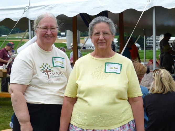 Zookapalooza Hundreds of Zooks, Zucks, Zugs and Zauggs gather to