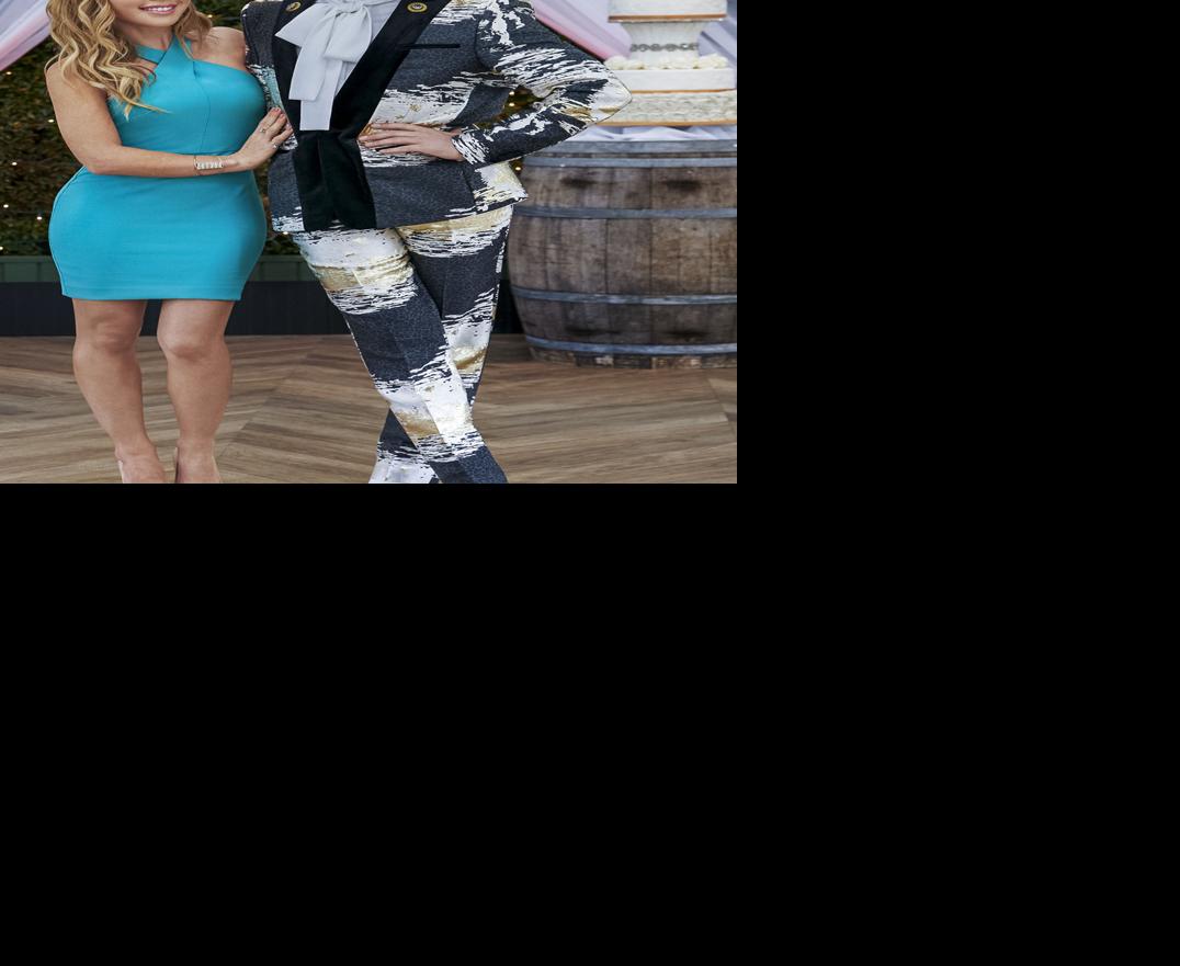  Wedding  cake  show co hosted by Johnny Weir premieres on 