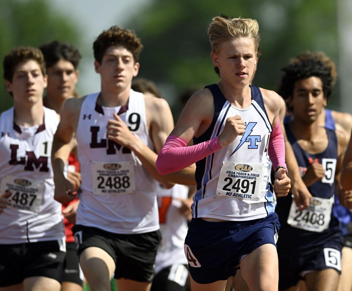 Manheim Township's Adam Kingston breaks LL record in 3,200 at PIAA
