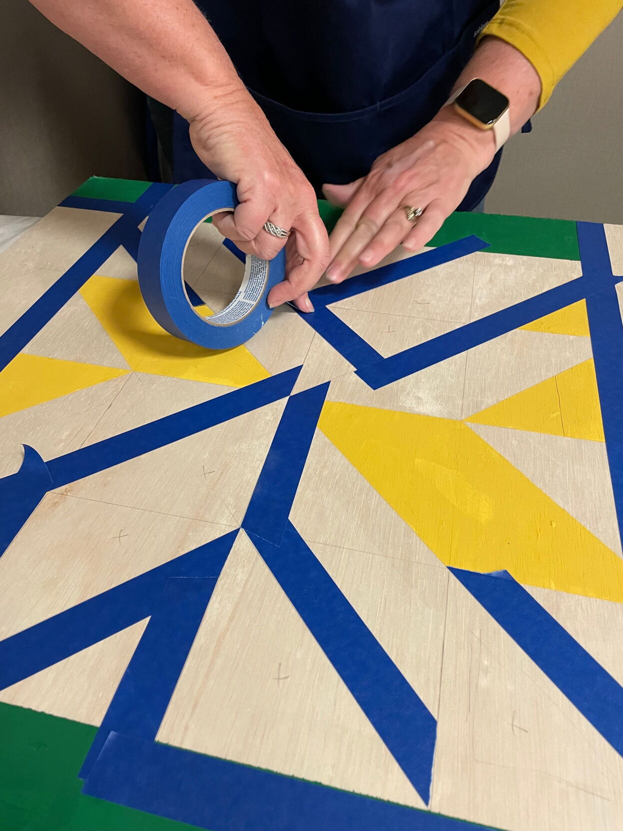 Paint your own barn quilt inside a soldout nosew class, plus where