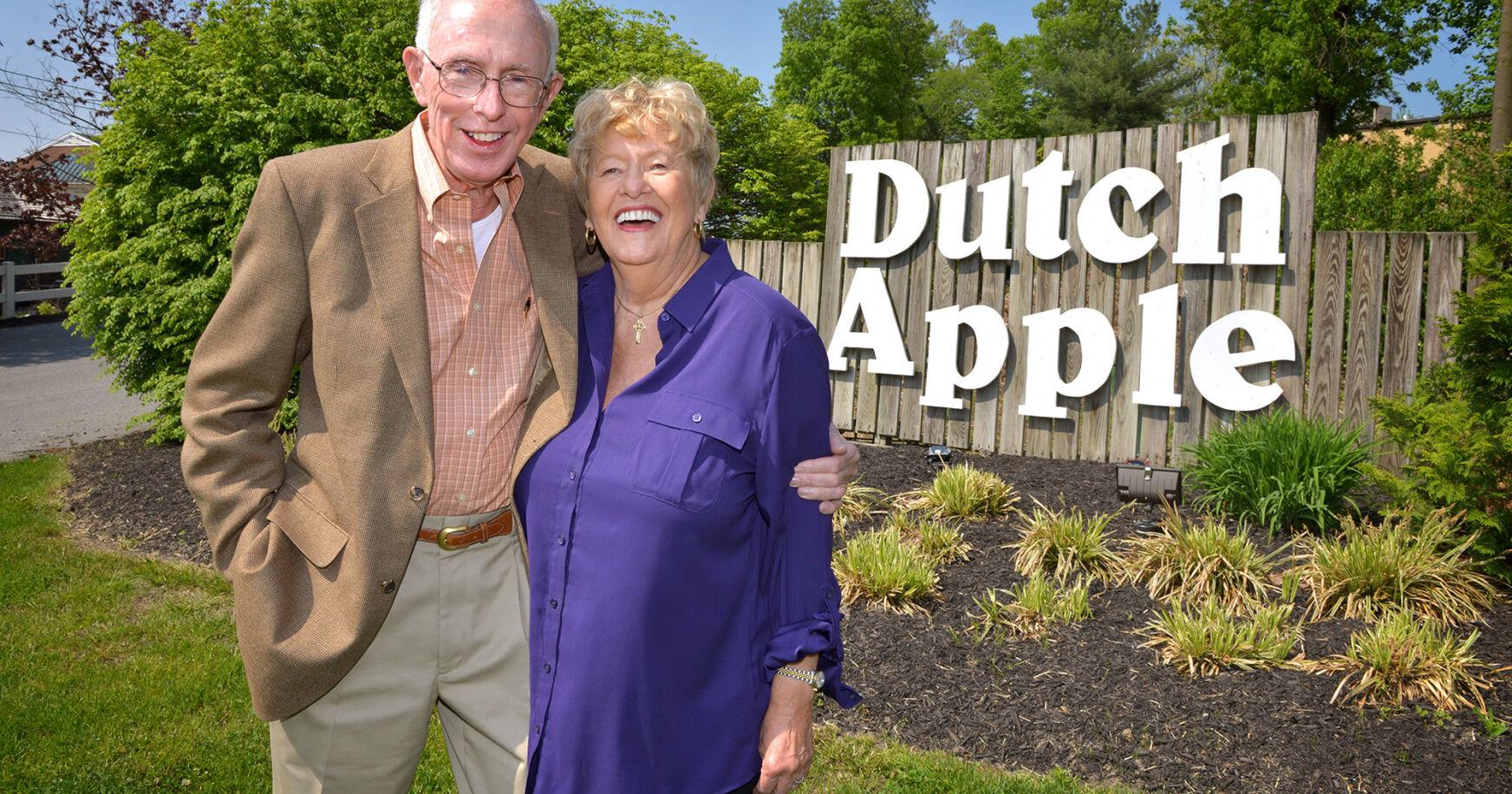 Family and friends remember Tom Prather, founder of Dutch Apple Dinner Theatre - Vimarsana News