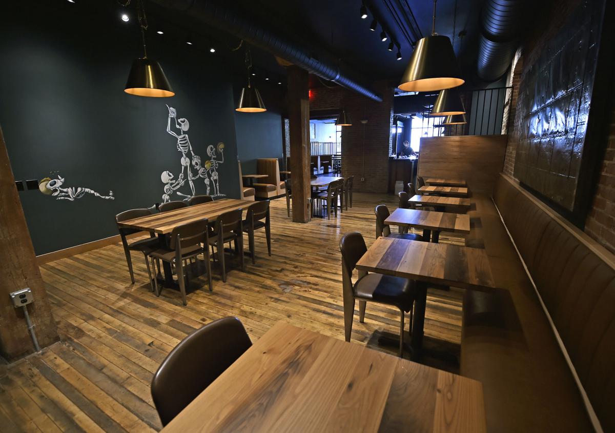 Double C restaurant debuts in Lancaster; burgers, tacos featured at new