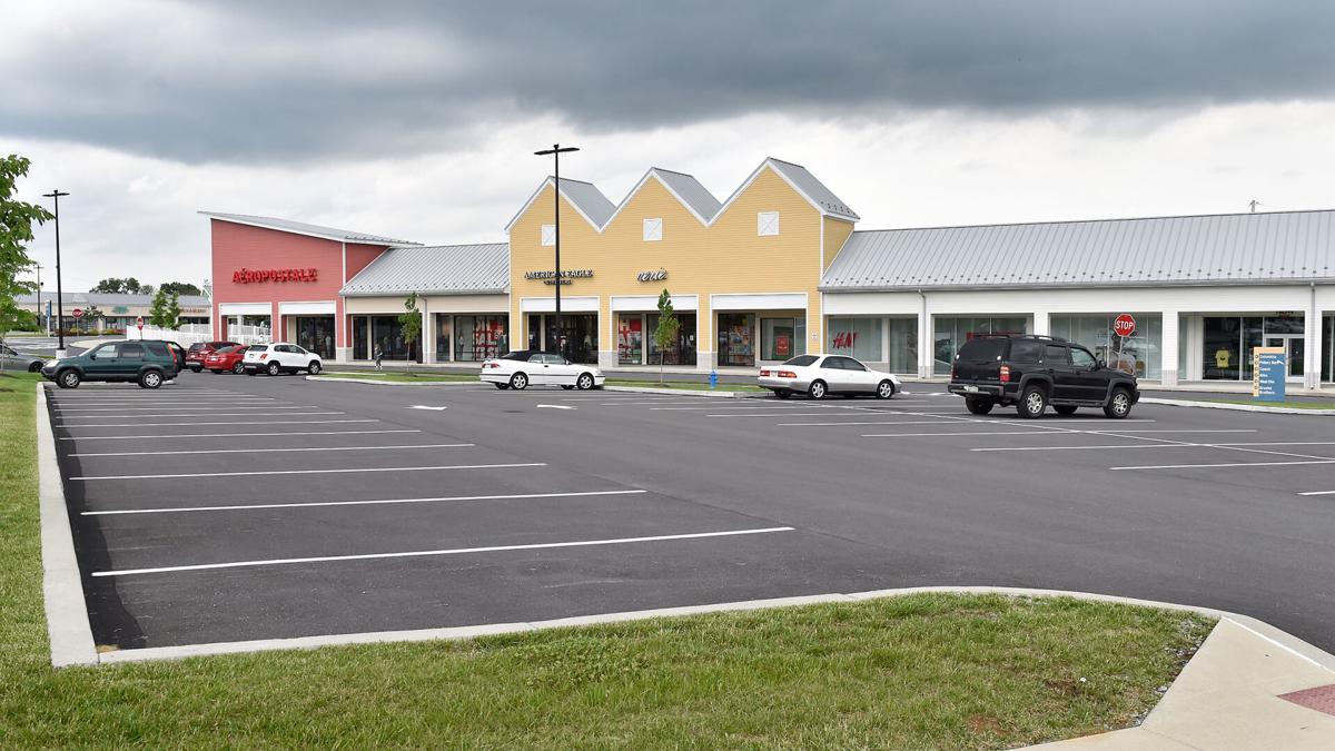 LC REOPEN 18.jpg
