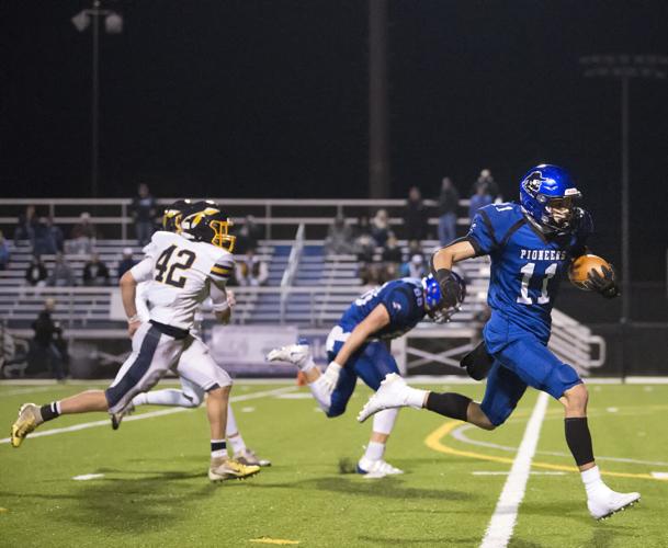 Elco visits LampeterStrasburg for District 3 Class 4A football