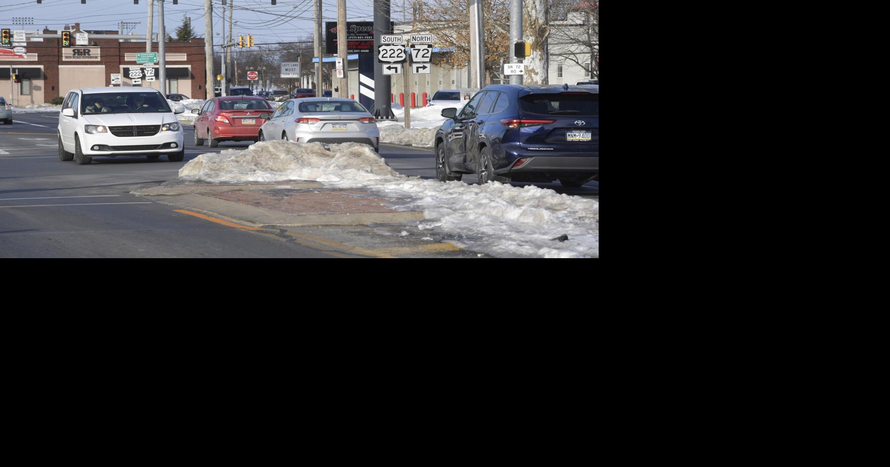 Frequent rail rider wants left-turn signal at Amtrak station entrance [Lancaster Watchdog]
