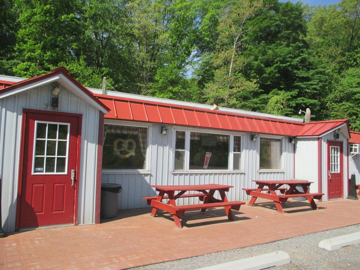 Pretzel Hut has a lot more than pretzels at its Brickerville restaurant