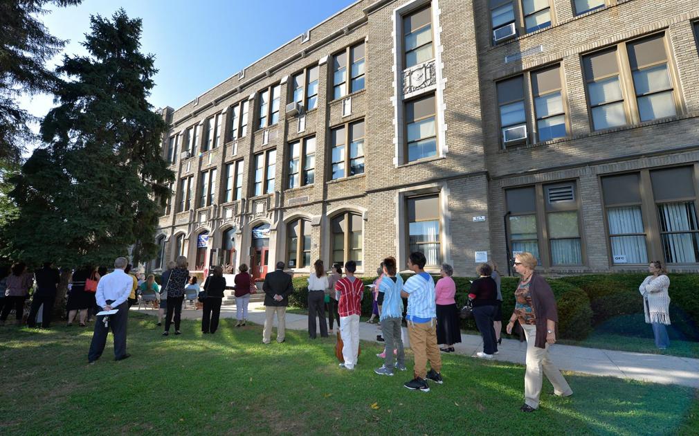 Reynolds Middle School to close for rest of week as crews respond to