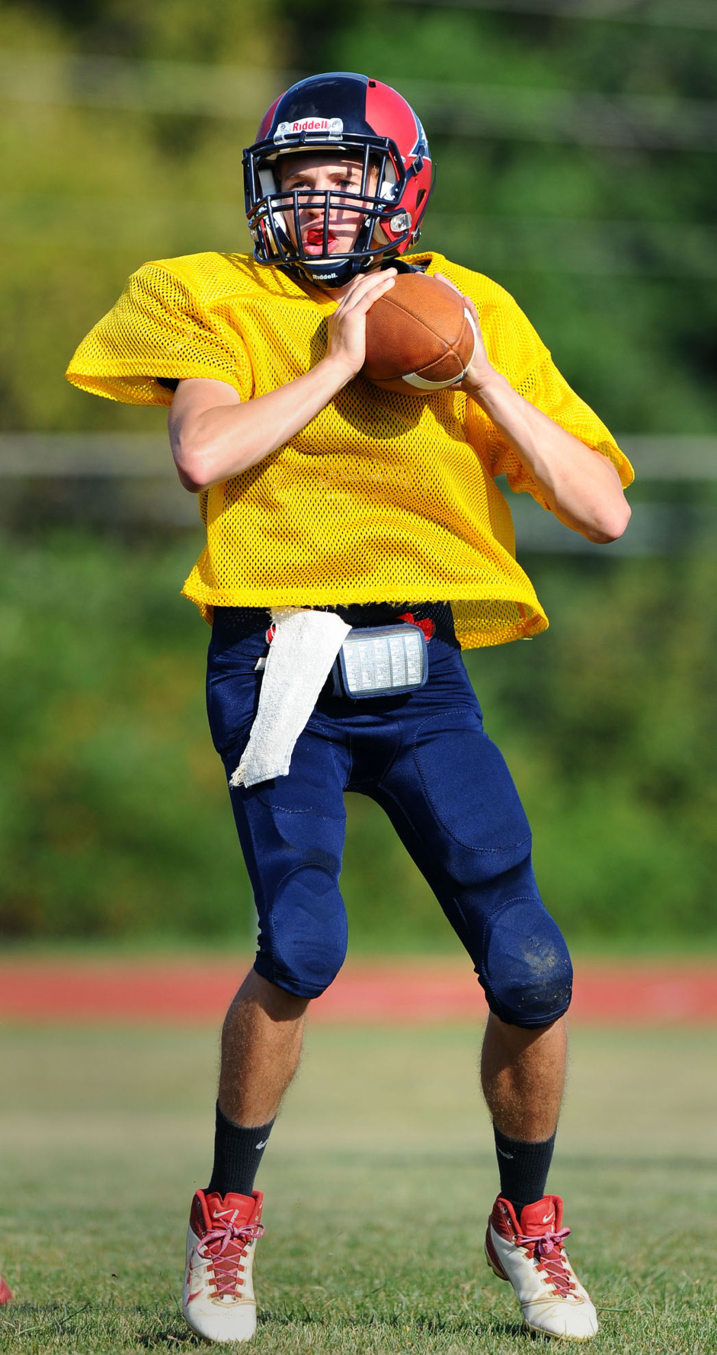 Personnel may change, but Lebanon’s offense adapts Football